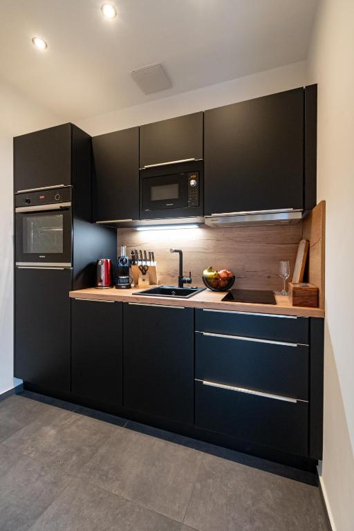 SweetHome - Zentral - Küche & Parkplatz, WiFi - Studio -appartement