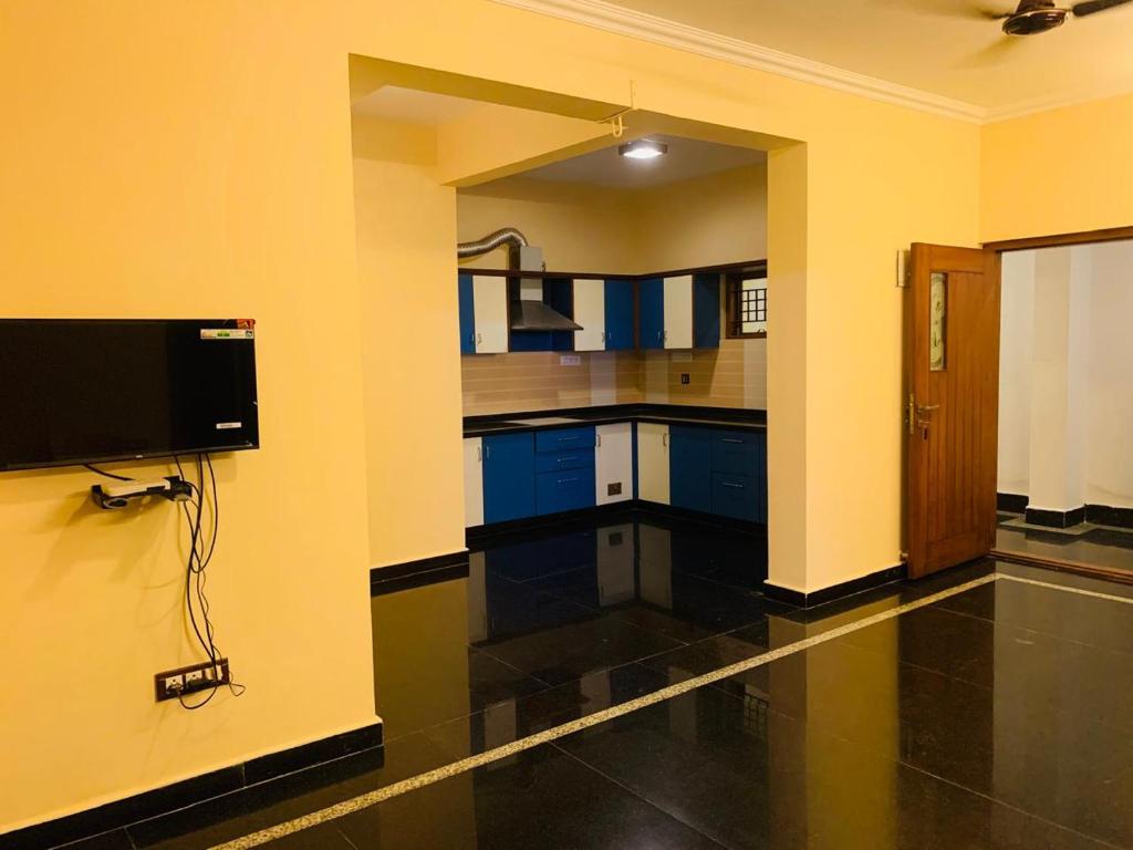Diya Hotel - Deluxe King Oda