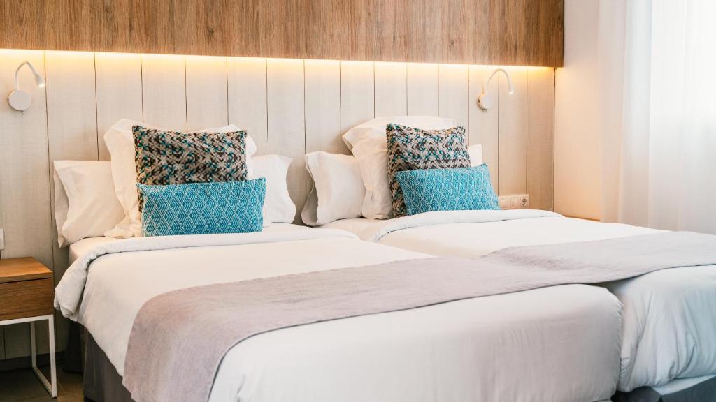 Postel nebo postele na pokoji v ubytování Labranda Alyssa Suite Hotel
