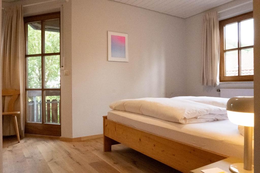 Lago mio - Pension am See - bei uns verbringt Ihr eine wundervolle Zeit direkt am Wasser - Habitación Doble Con Balcón