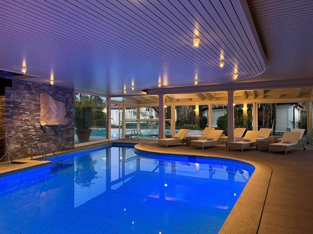 Bazén v ubytování Delta Resort Apartments nebo v jeho okolí