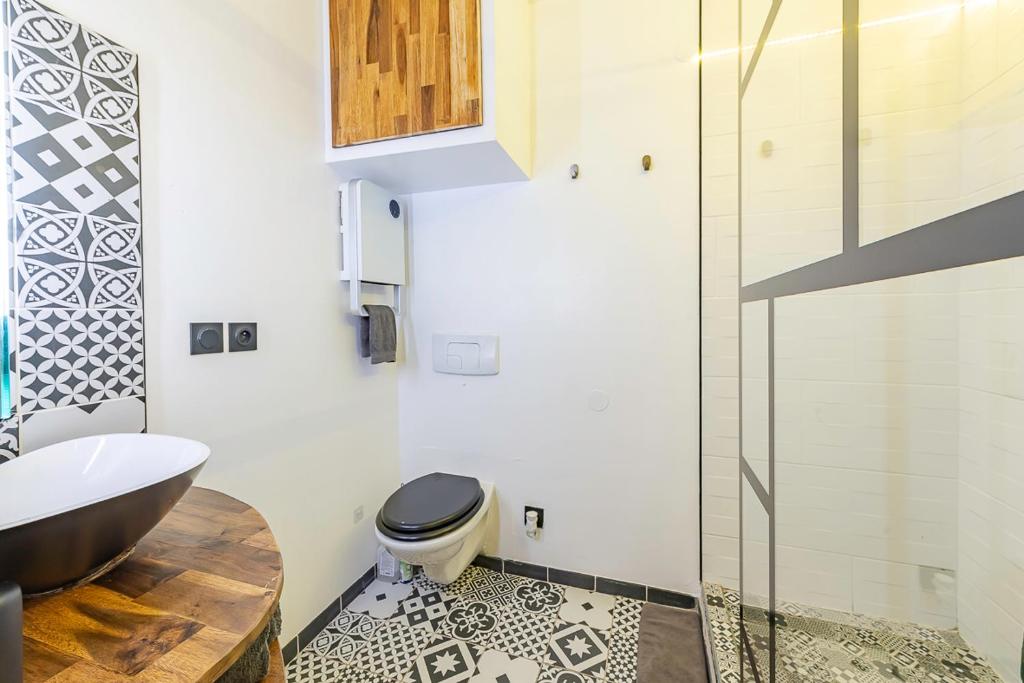 Kúpeľňa v ubytovaní Belle rénovation moderne au coeur du Panier