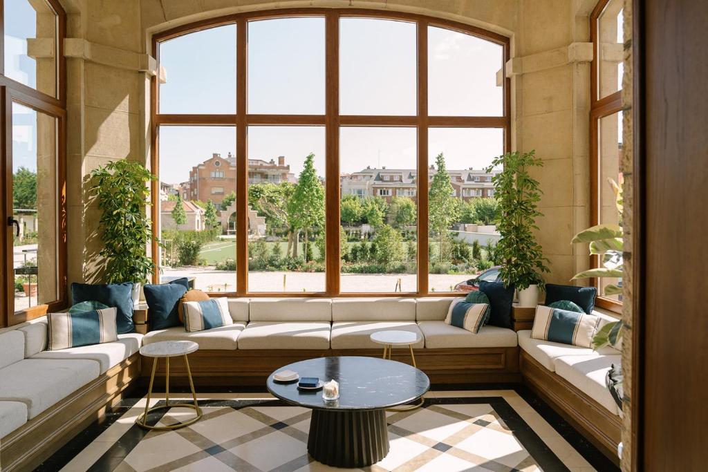 Гостиная зона в Palacio Arriluce Hotel - The Leading Hotels of the World