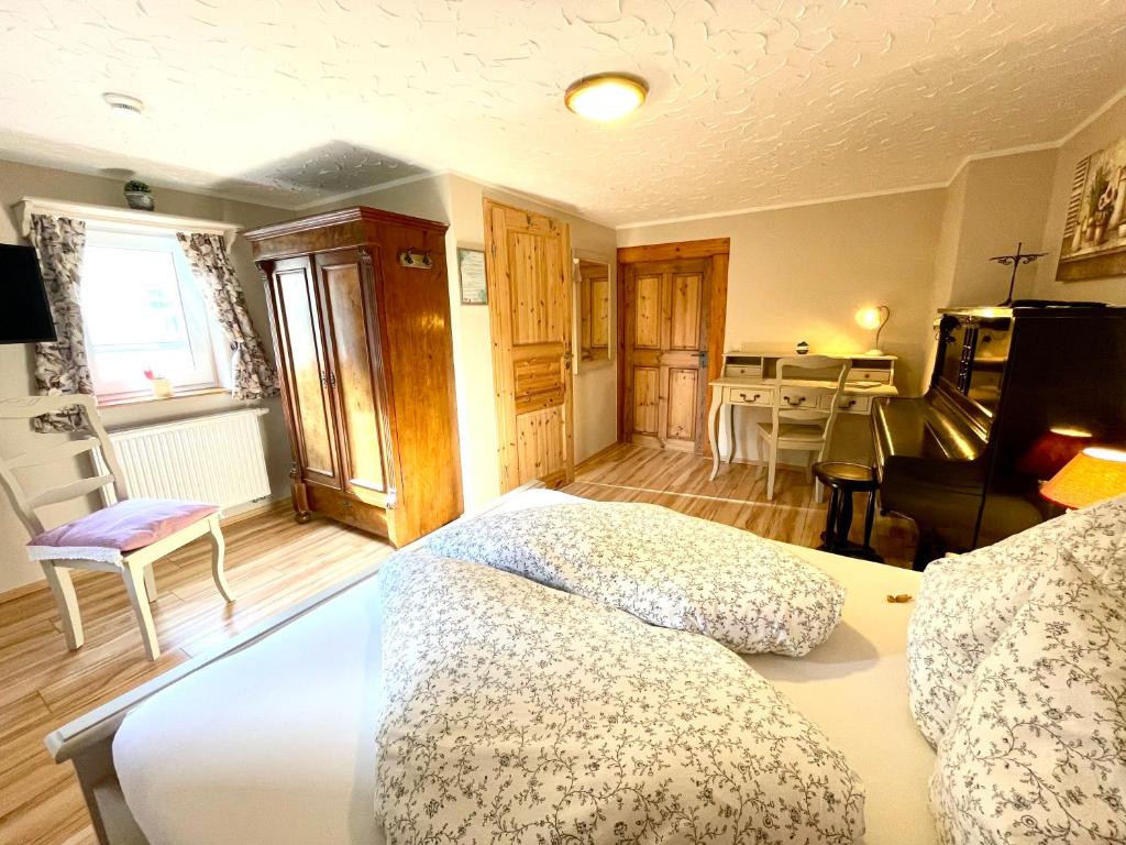 Land & Leben Pension - Double Room With Garden View