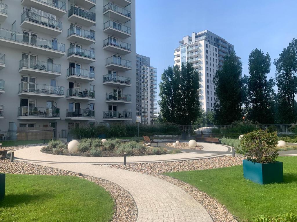 Vonkajšia záhrada v ubytovaní IRS ROYAL APARTMENTS Apartamenty IRS Cztery Oceany