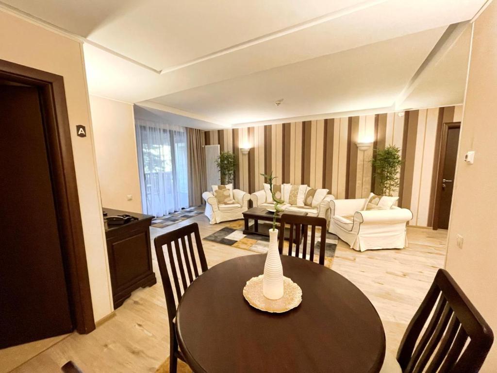 Alpin ApartHotel 2302 - Resim 1