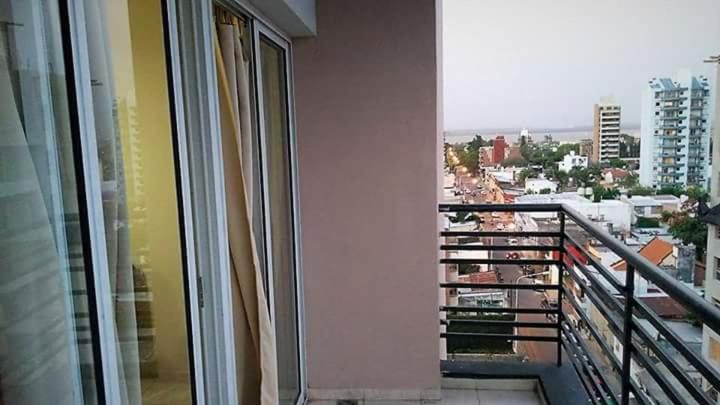 Nuez de la Isla "Centro Apart" MICROCENTRO Balcón con vista a la ciudad