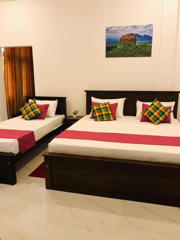 Sri White Villa Airport Boutique Hotel - 8