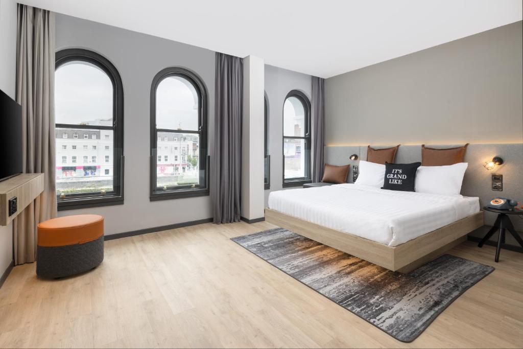 Moxy Cork - Resim 18