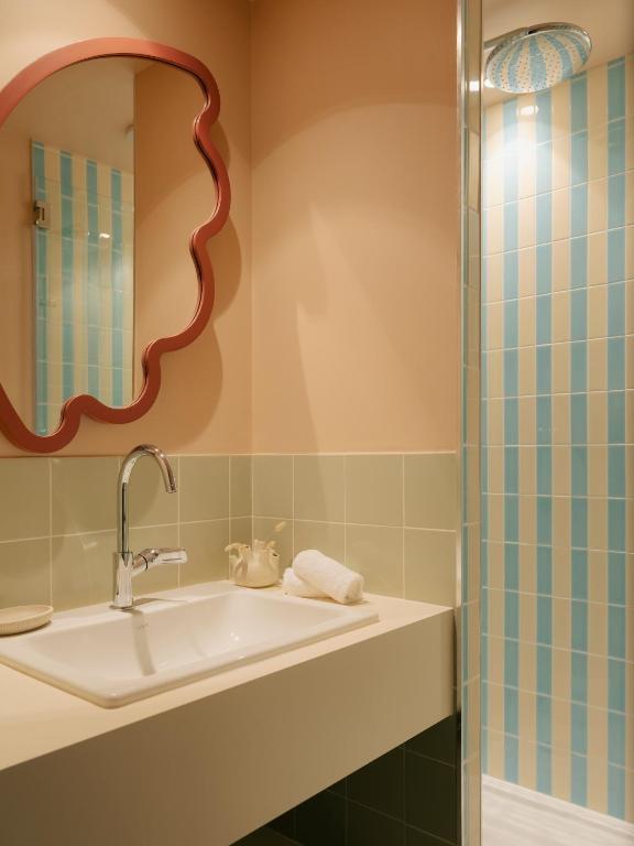 Koupelna v ubytování Edgar Suites Cannes - Rue d'Antibes