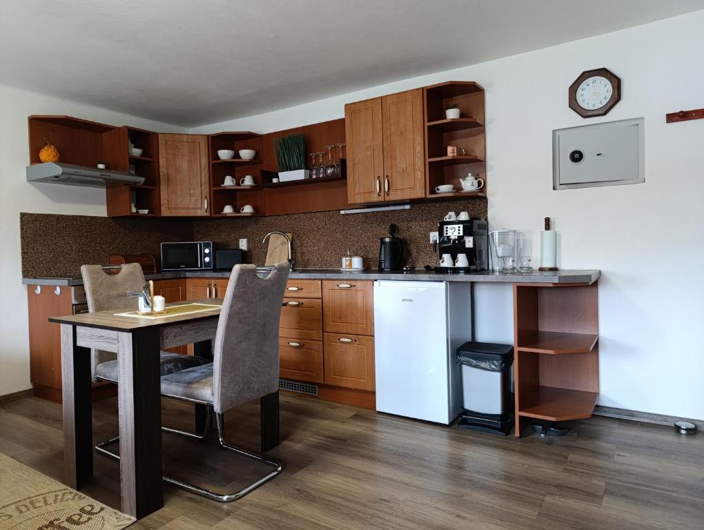 U Bocmana s výhledem na zámek a Labe - 19