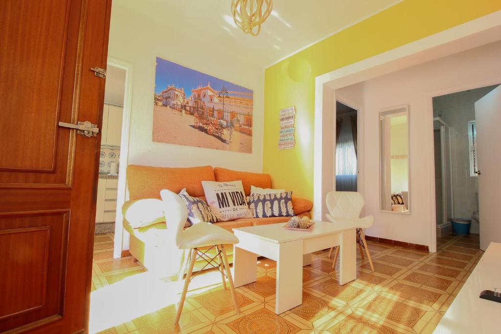 Triana 44 Familiar Luxury