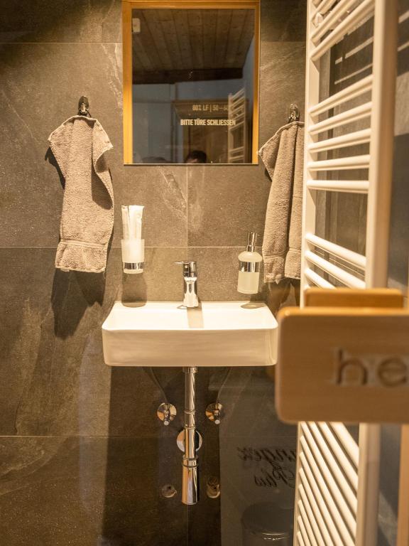 Moderne Altbauwohnung im Zentrum von Bern mit Wellness - Resim 20