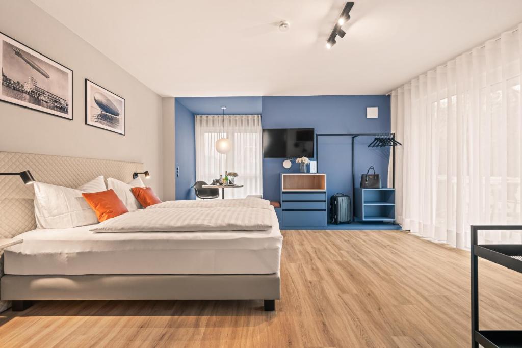 Motel42-Temporary Living - 17