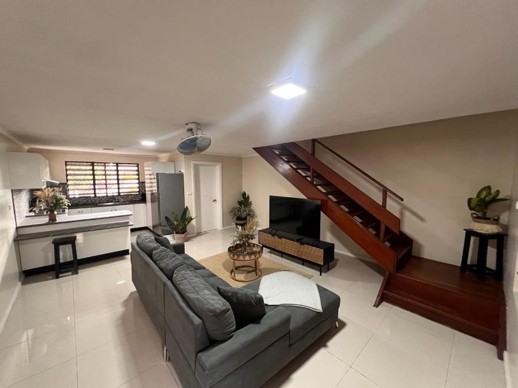 Ruang duduk di Ambitious Apartment - Villa Toulon