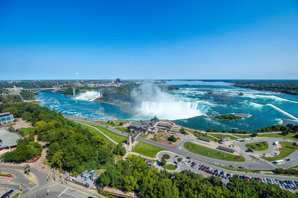 Tower Hotel at Fallsview - Resim 16