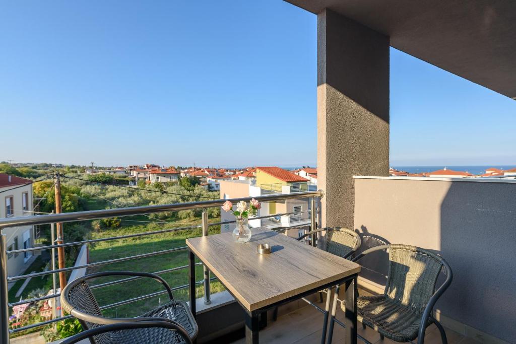 Balkón nebo terasa v ubytování Philippos Residences