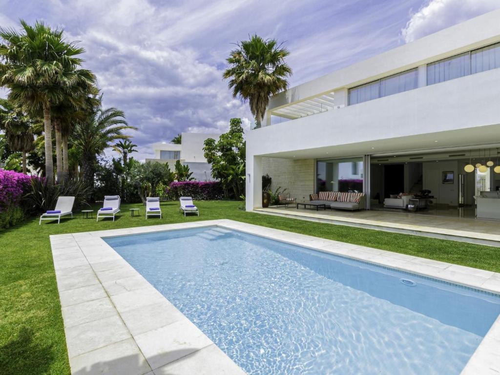 Bazén v ubytování Fantástica Villa moderna en Rio Real nebo v jeho okolí