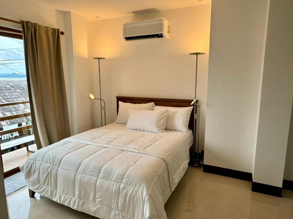 Postel nebo postele na pokoji v ubytování Serena Rooms