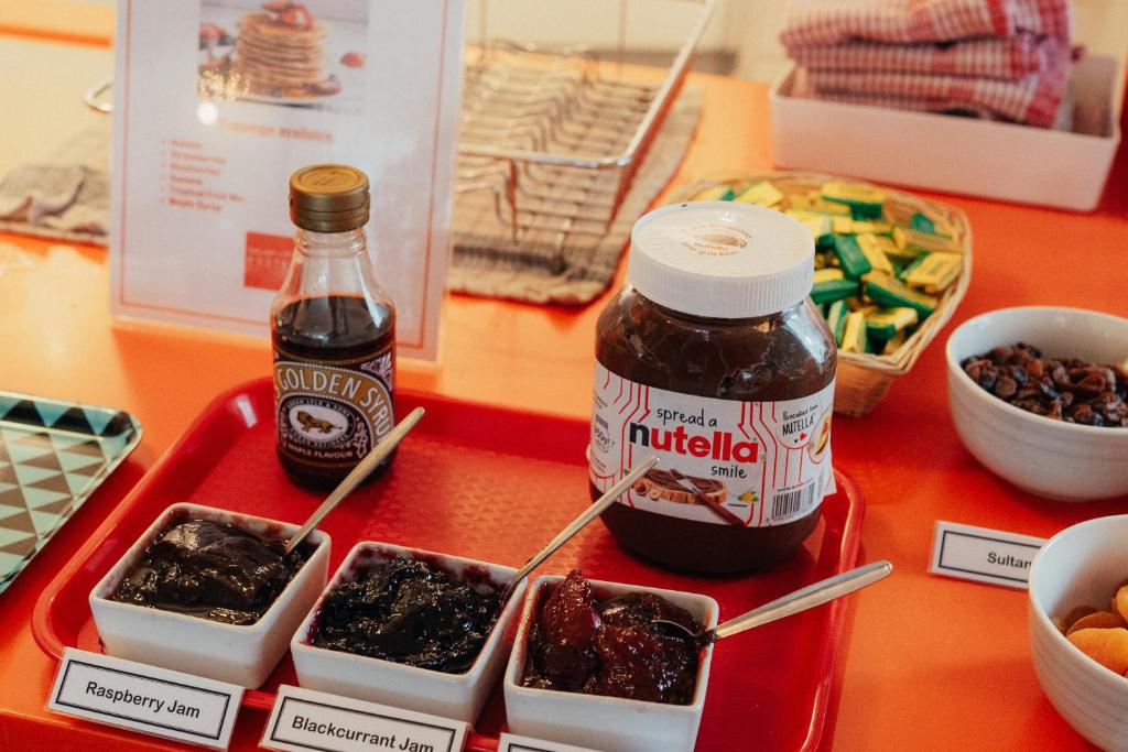 Jídlo v hostelu nebo okolí