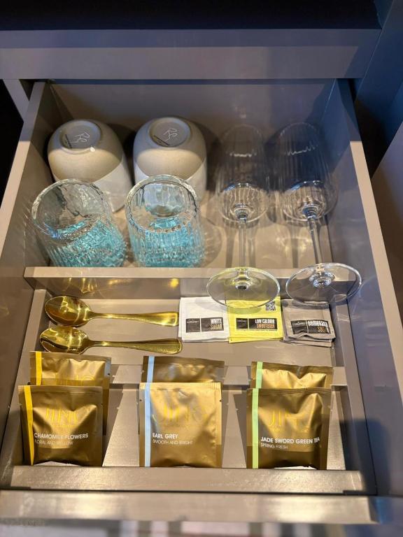 Ellen Kensington - Resim 28