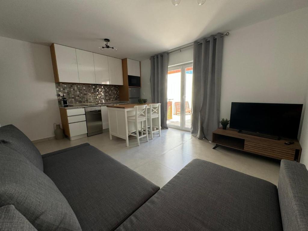 Μια τηλεόραση ή/και κέντρο ψυχαγωγίας στο Casa da Laje - Casas Bem Haja
