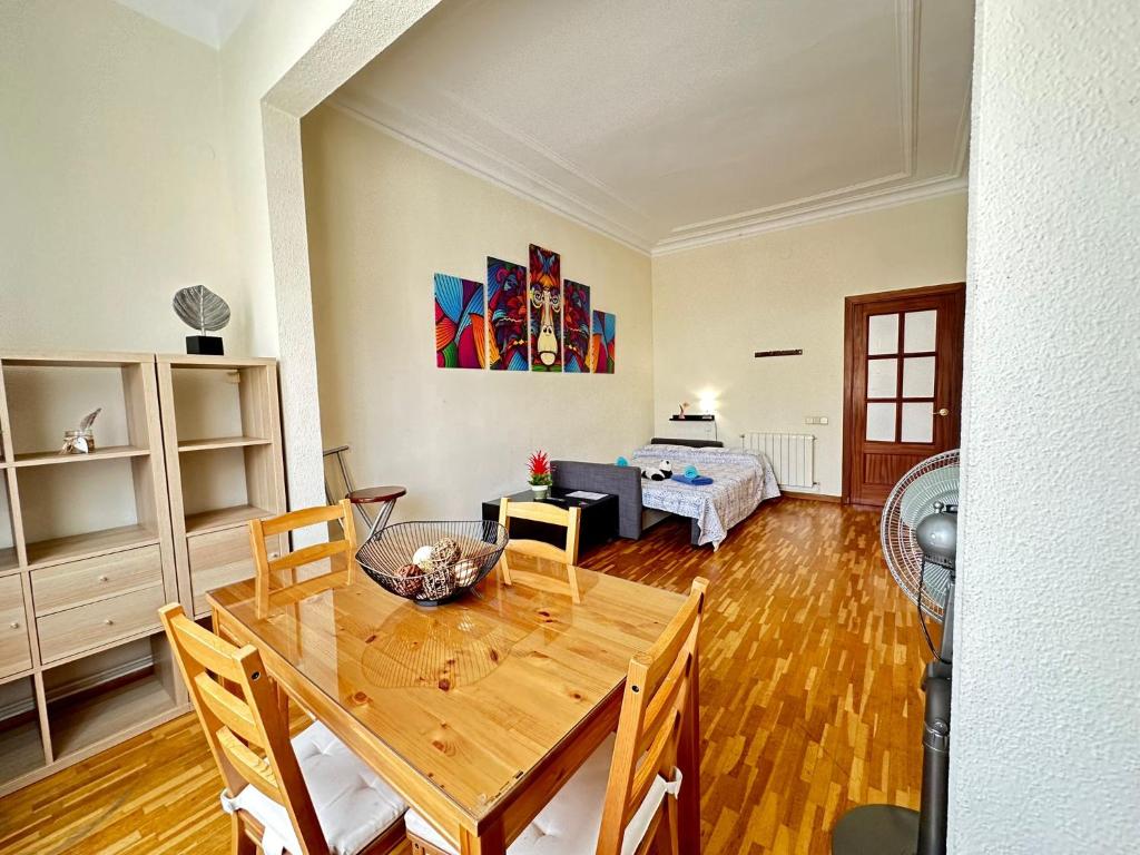Postel nebo postele na pokoji v ubytování Rooms Aribau