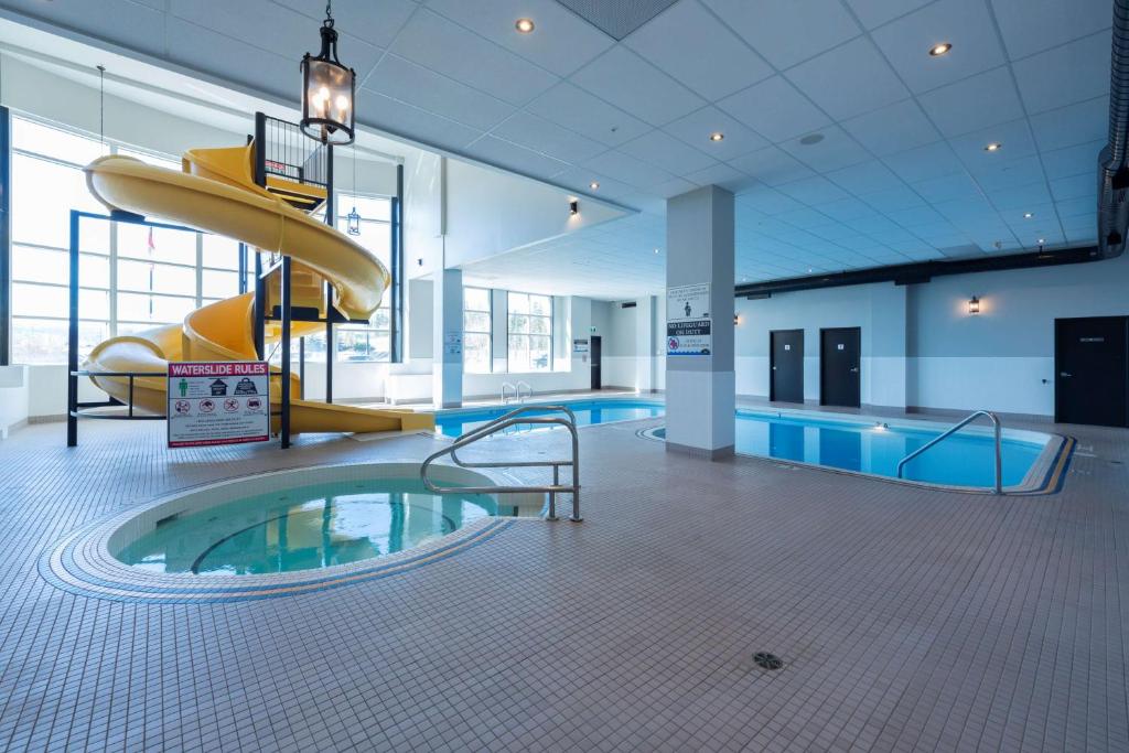 Bazén v ubytování Prestige Treasure Cove Resort, WorldHotels Elite nebo v jeho okolí