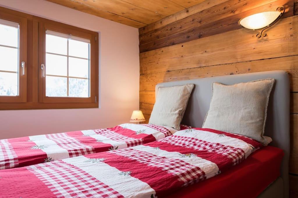 Postel nebo postele na pokoji v ubytování Hygge Hüs - Apartment 2