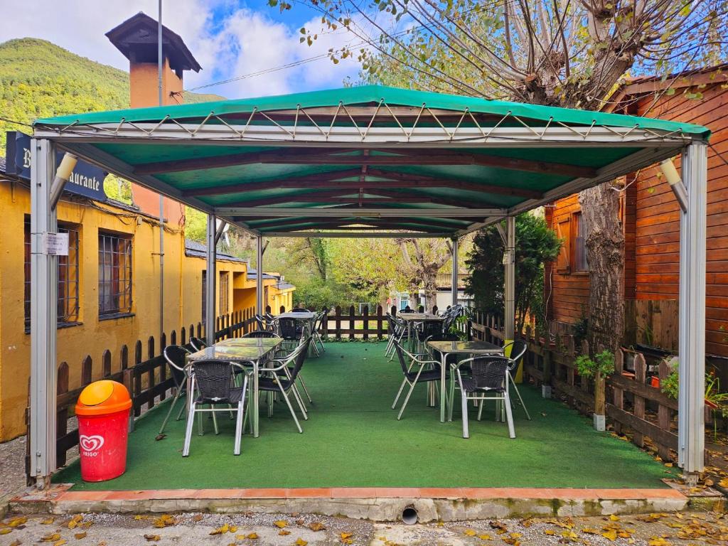 Fotografie z fotogalerie ubytování Camping Ribera del Ara v destinaci Fiscal