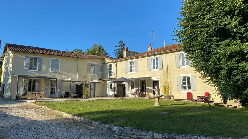 Budova, kde se prázdninový dům nachází