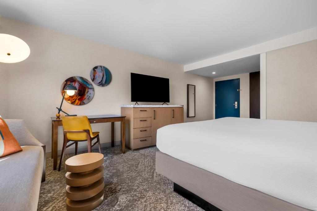 The Hills Hotel, an IHG Hotel - 