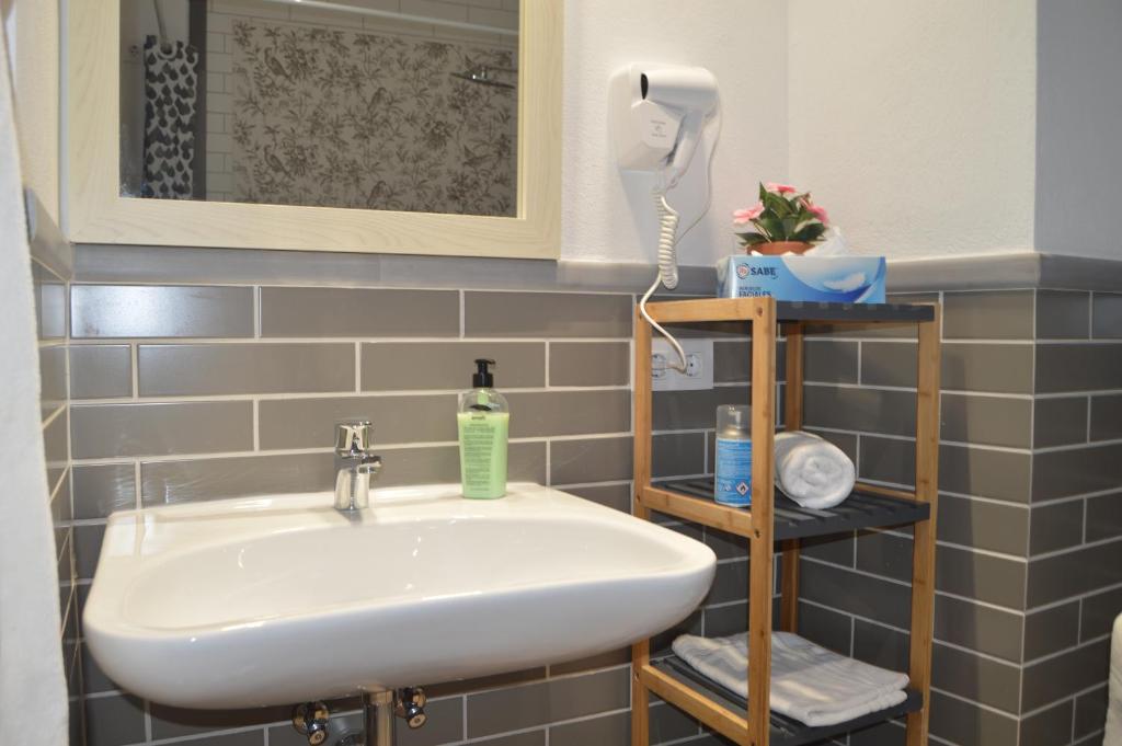 Plazuela Arco el Portillo - 16