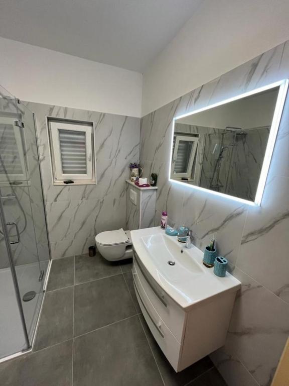 Kúpeľňa v ubytovaní Apartment Mario 2