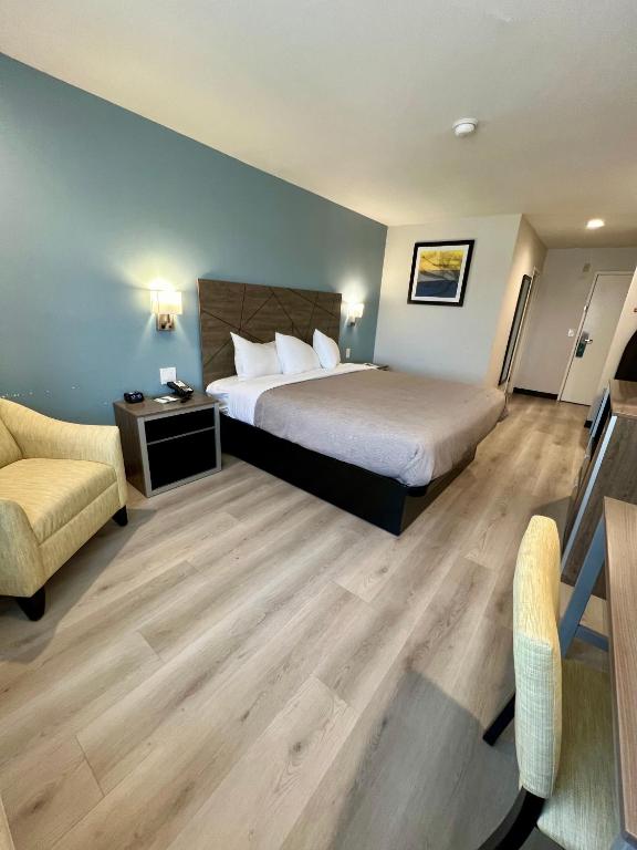 Quality Inn Tracy I-205 - Queen Room - No Fumar