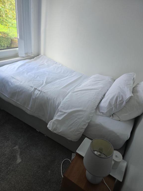 Postel nebo postele na pokoji v ubytování Poshval