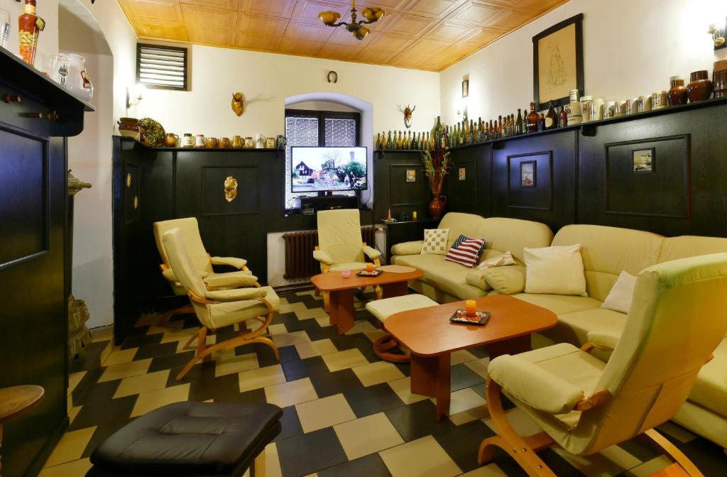 Posezení v ubytování Hotel Kovarna