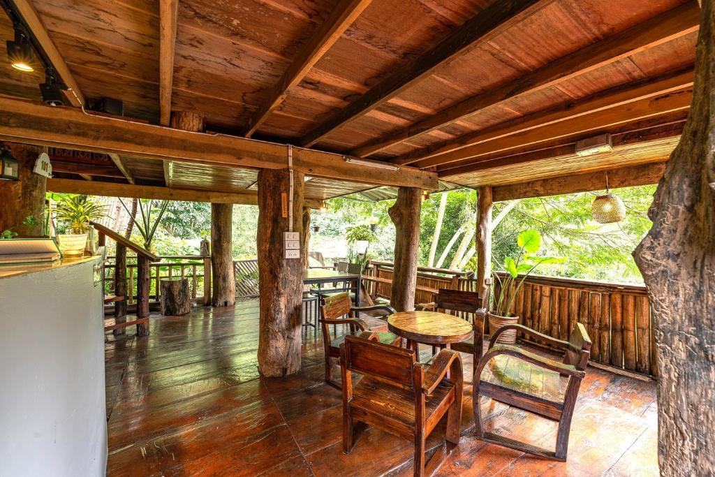 Monruamsuk Homestay Cafe and Bistro - Resim 3