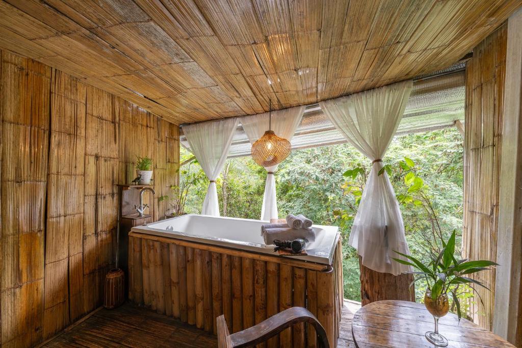 Monruamsuk Homestay Cafe and Bistro - Resim 6