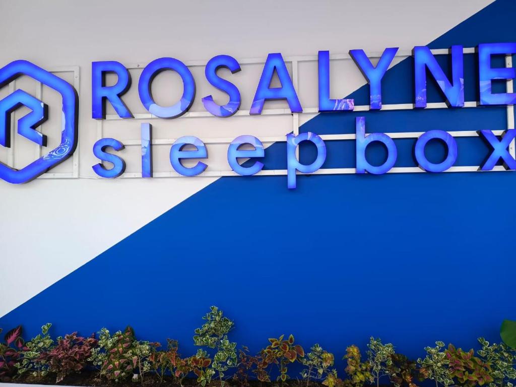 Certifikát, hodnocení, plakát nebo jiný dokument vystavený v ubytování Rosalyne Sleepbox Tugu Kranggan
