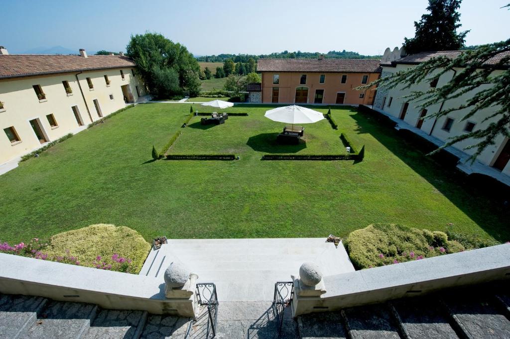 Zahrada ubytování Relais Corte Cavalli