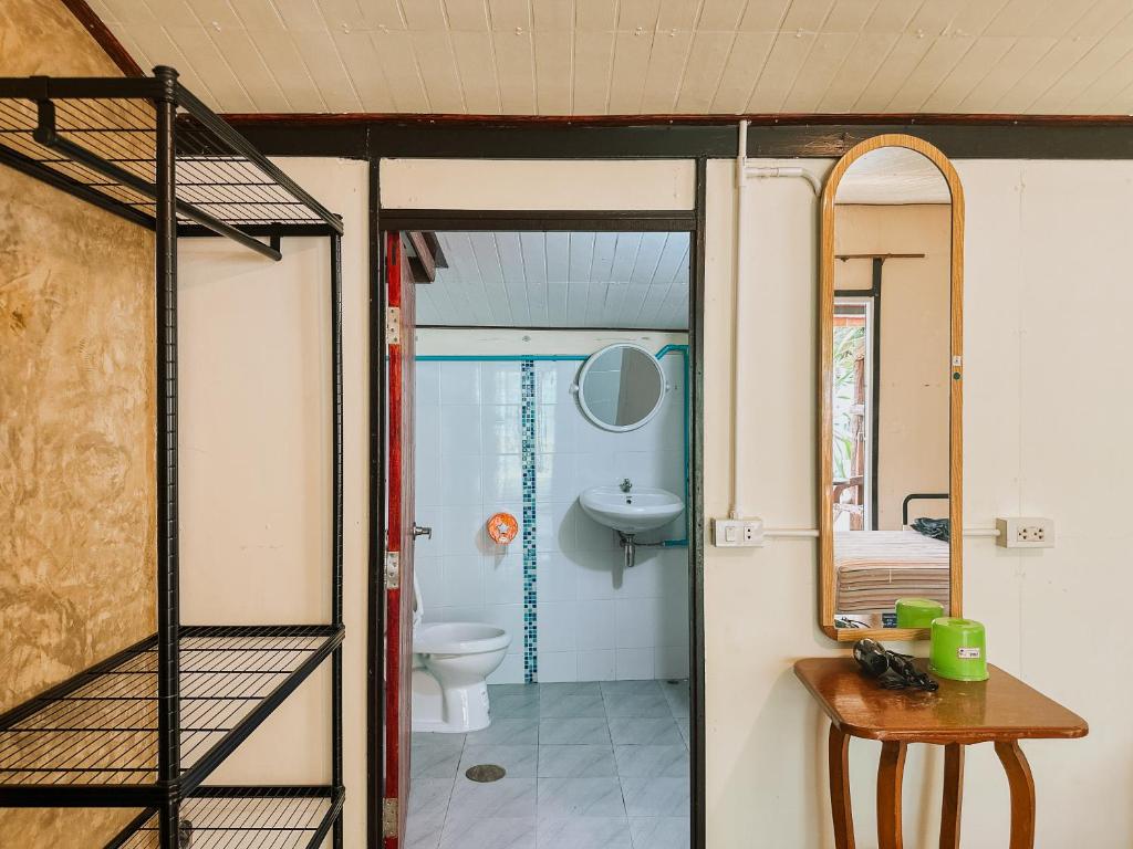 Koupelna v ubytování Baan Panmala Guesthouse - Ao Luek, Krabi
