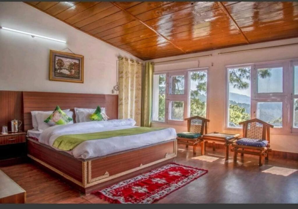 5 Bedrooms By Humble Stay Kasauli - Villa