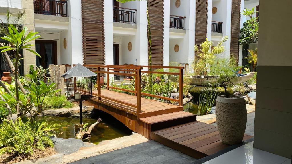 Zahrada ubytování Sandat Hotel Legian