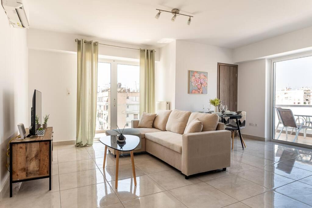 City-View Apartment by Piraeus Port - DRF2