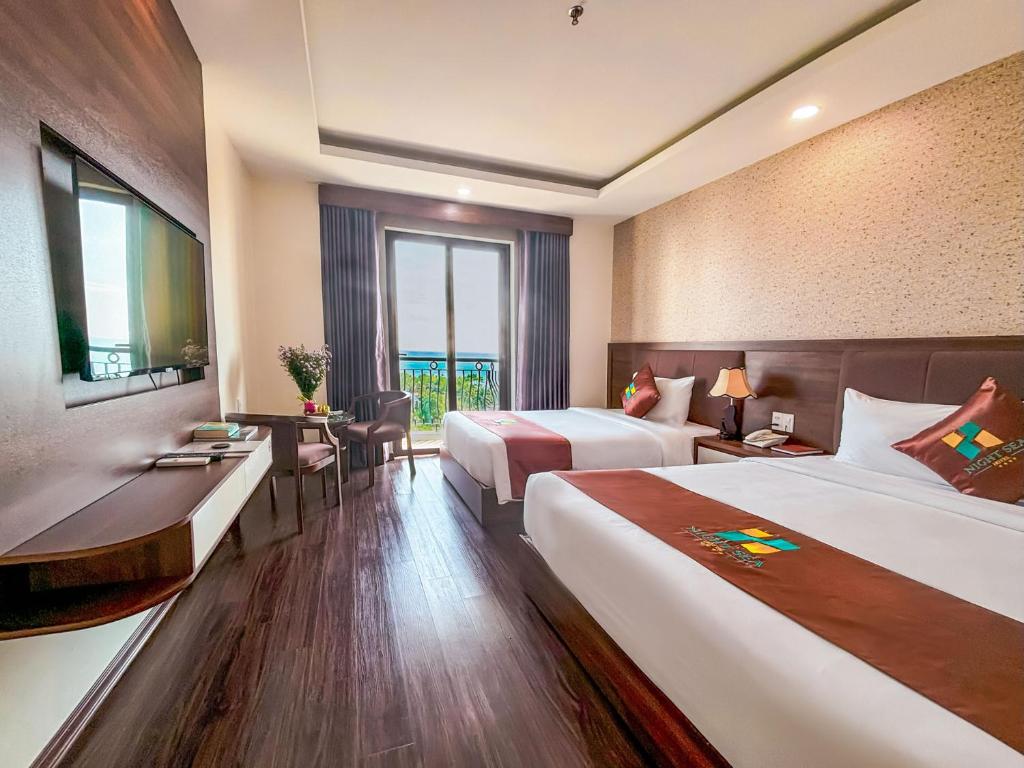 Phòng Deluxe Giường Đôi/2 Giường Đơn Nhìn Ra Biển