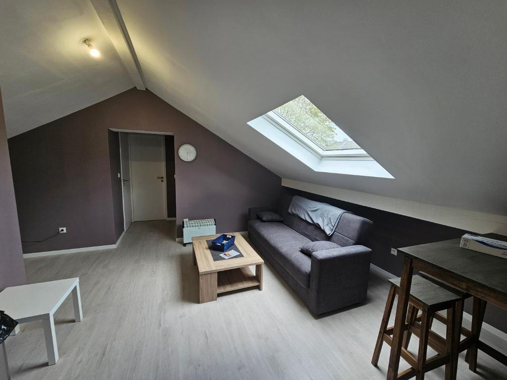 Ruang duduk di Le Manoir Enchanté