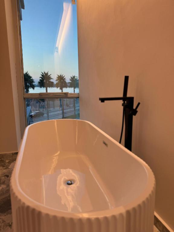 Fotografie z fotogalerie ubytování Alcazar Luxury Suites v destinaci Vlorë