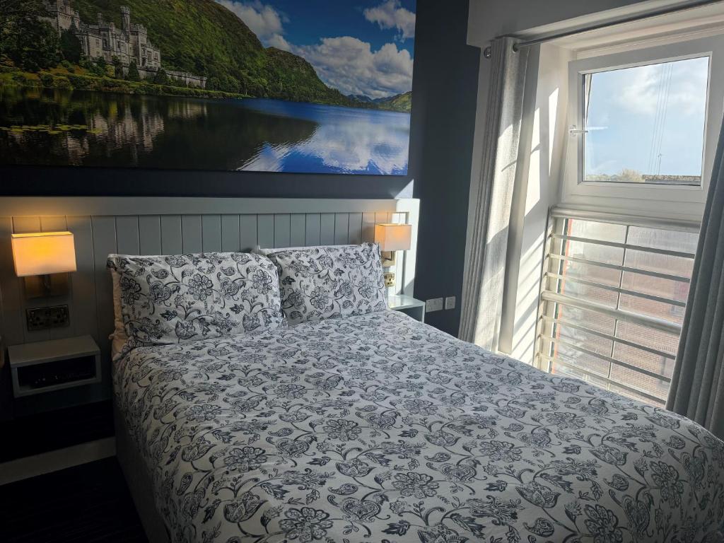 Voodi või voodid majutusasutuse Kinlay Hostel Eyre Square toas