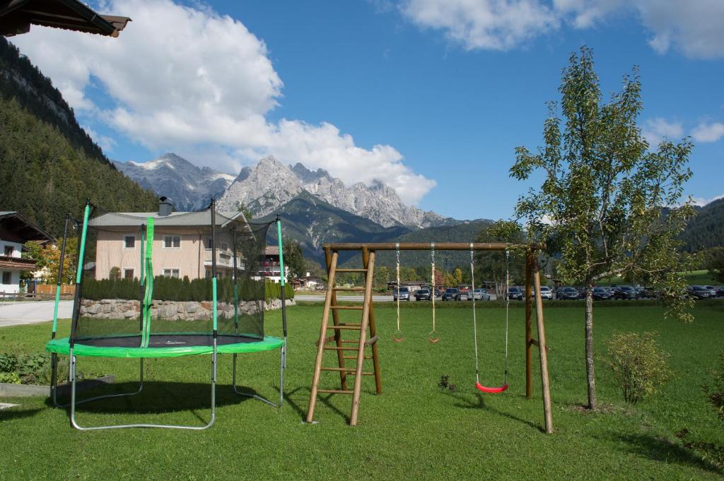 Nespecifikovaný výhled na hory nebo výhled na hory při pohledu z apartmánu